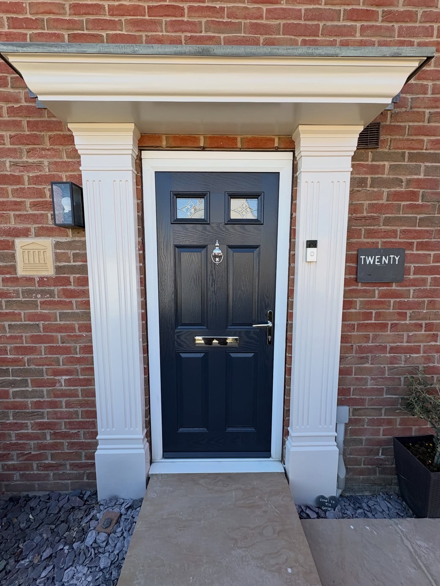 UPVC door spray painting